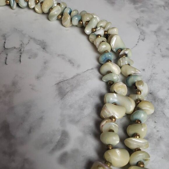 Vintage Rare Mother of Pearl Necklace with Pendent - Picture 12 of 16